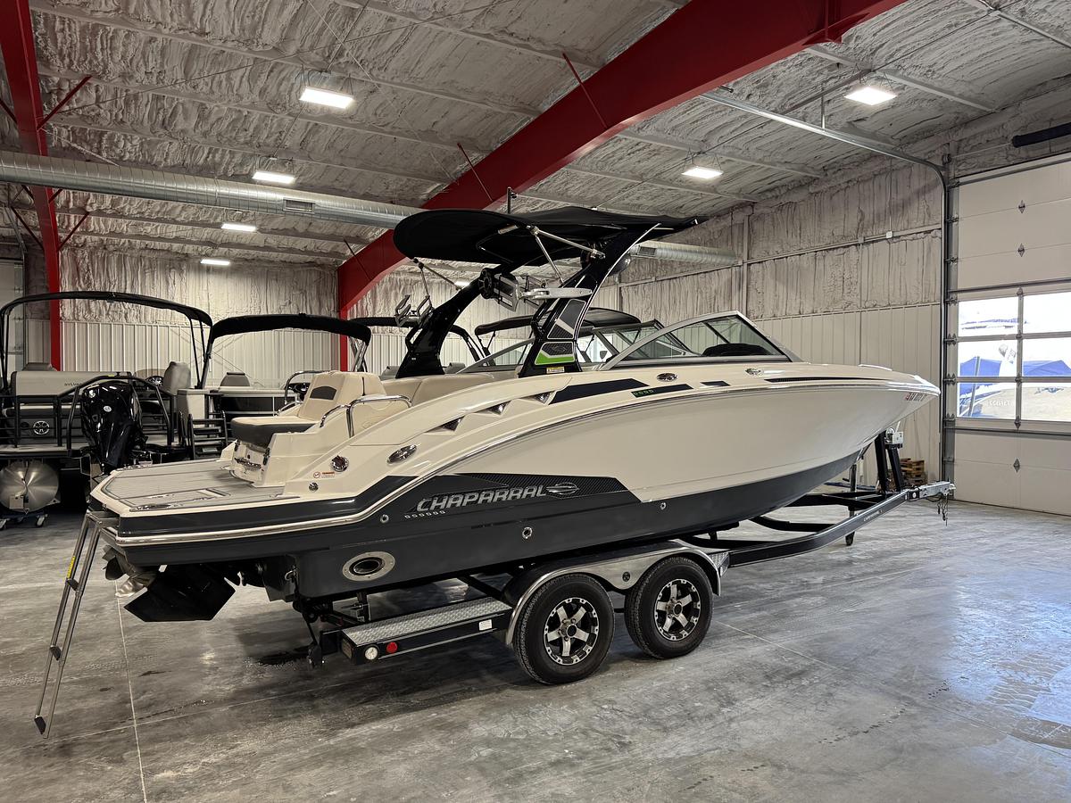 Used 2016 Chaparral 244 Sunesta Pro-Extreme