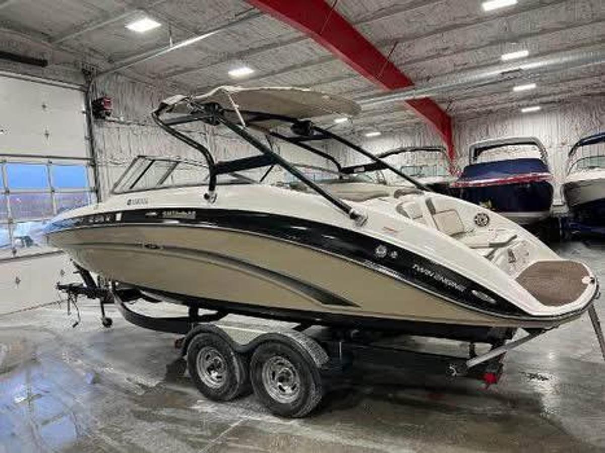 Used 2013 Yamaha 242 Limited