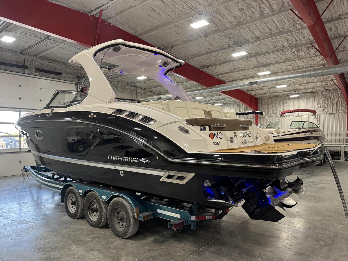 Used 2016 Chaparral 337 SSX