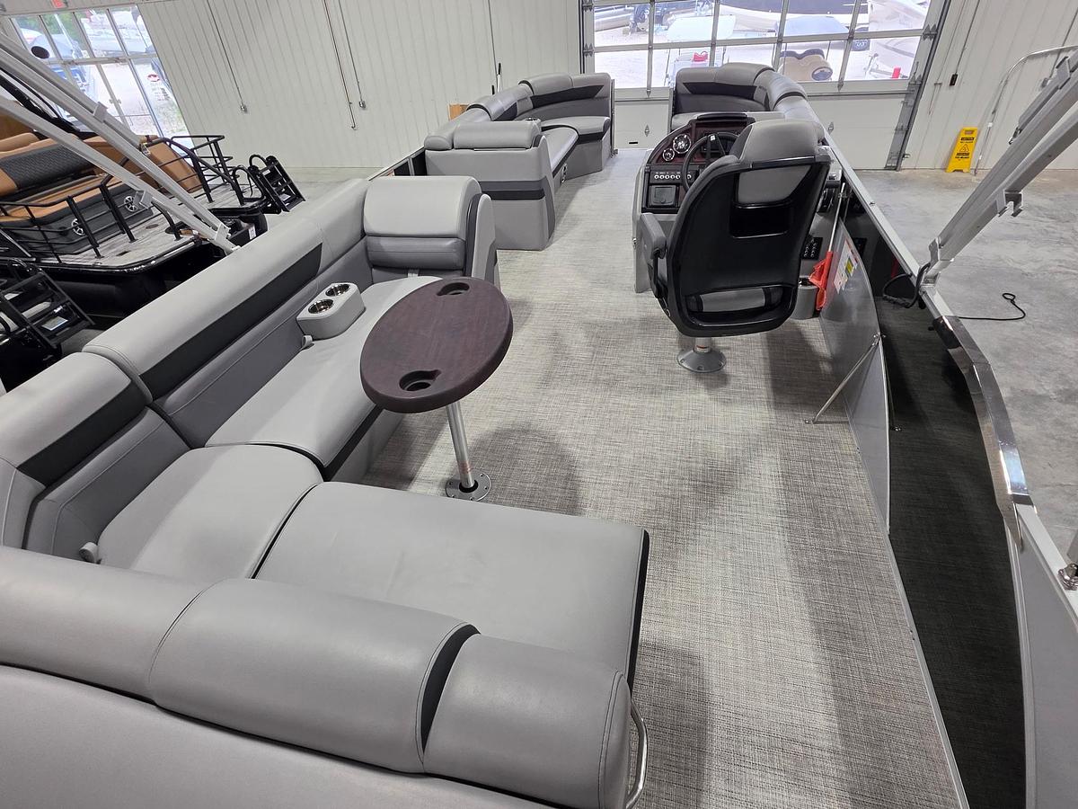 Used 2022 Berkshire 25 CTS