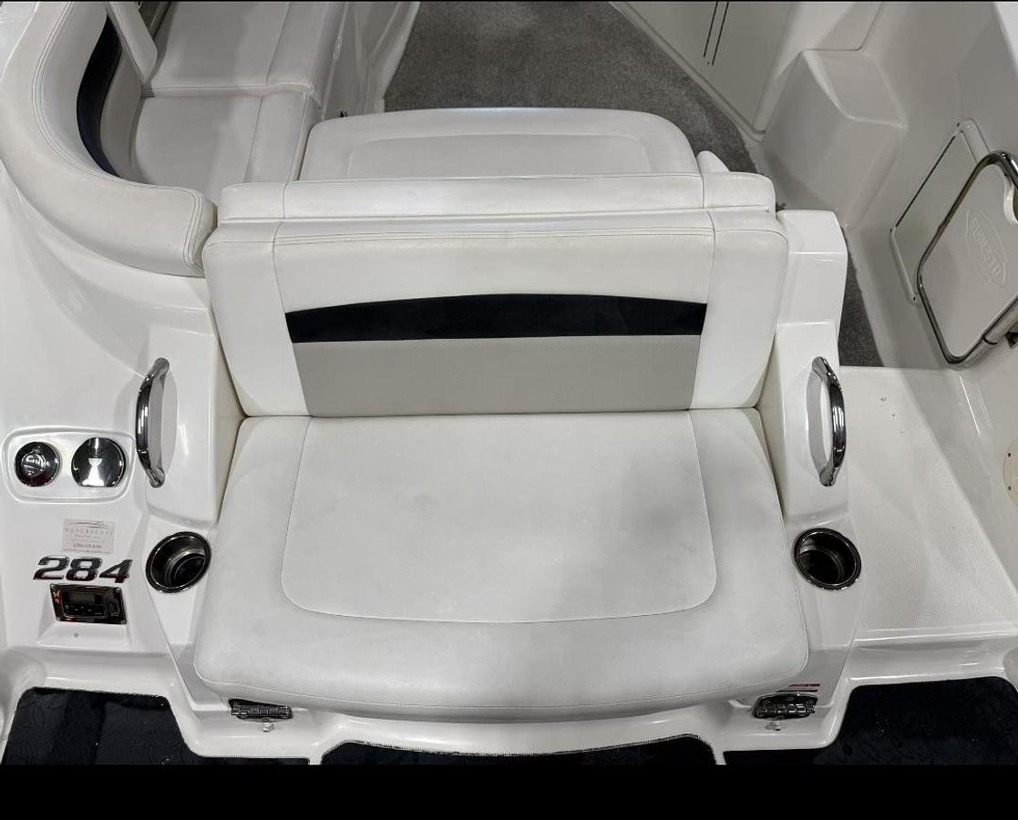 Used 2009 Chaparral 284 Sunesta