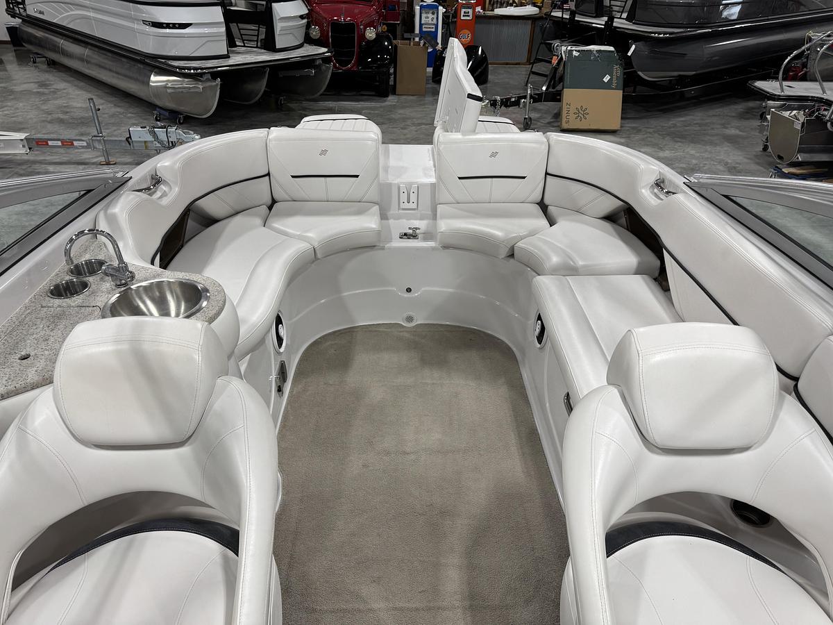 Used 2009 Four Winns H-260