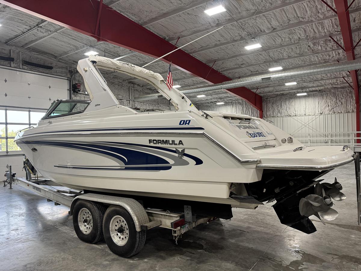 Used 2005 Formula 280 BR