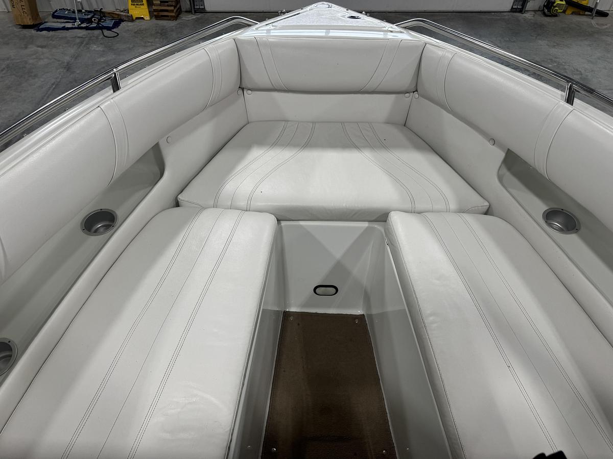Used 2000 Mariah 302