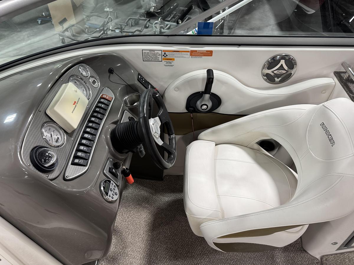 Used 2012 Rinker 296 BR