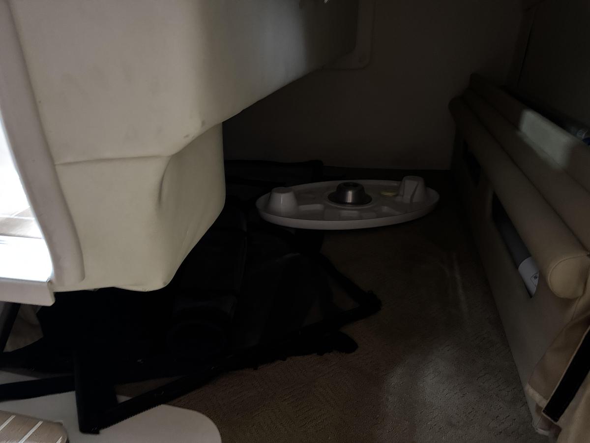 Used 2006 Rinker 250 Fiesta Vee