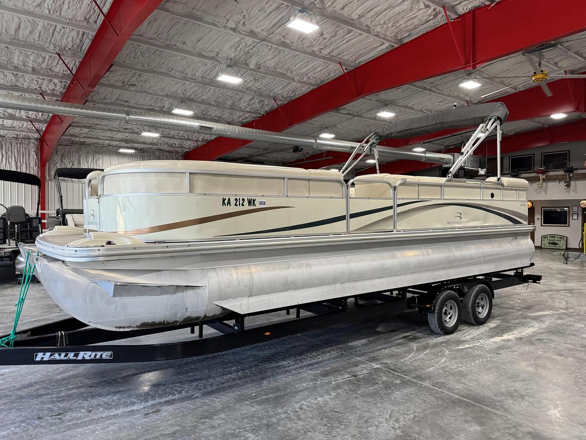 Used 2003 Bennington 2575 RL