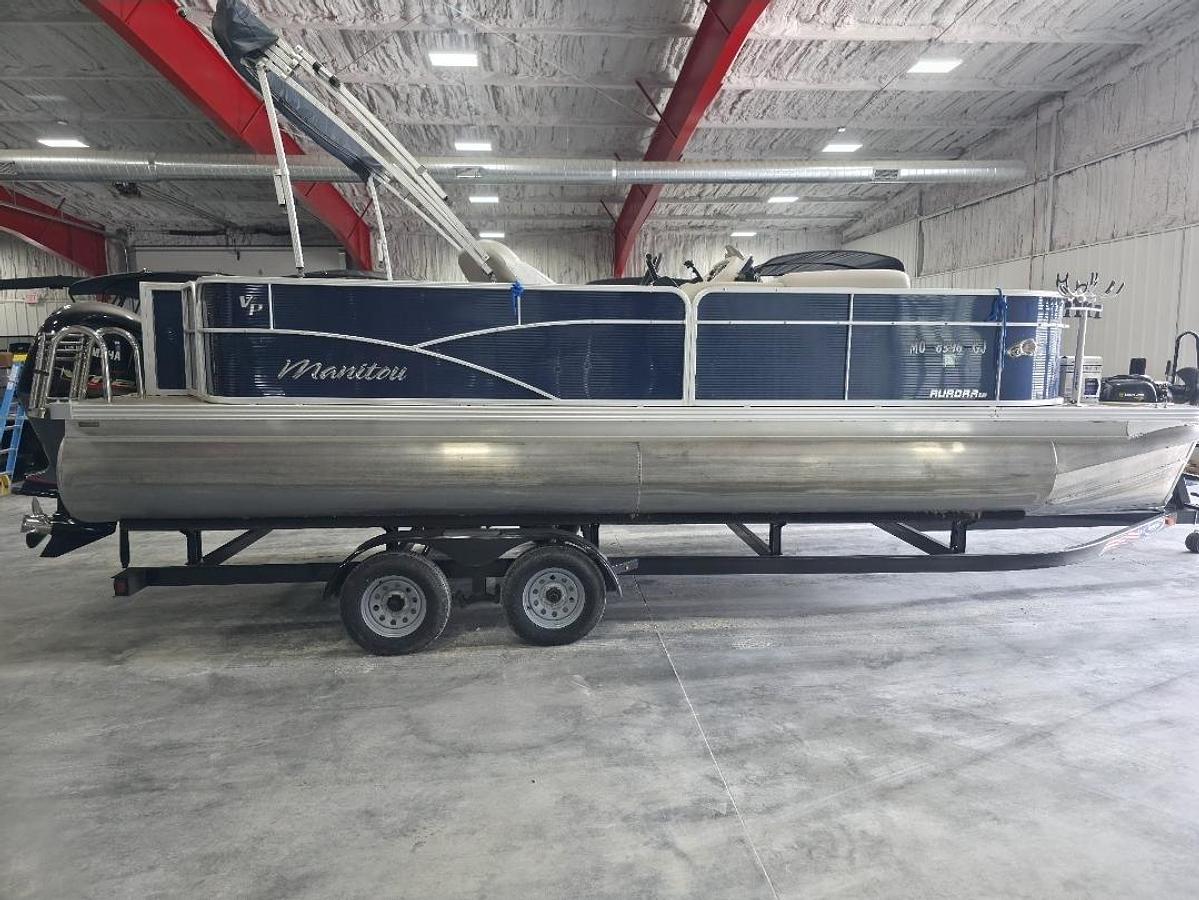 Used 2018 Manitou Aurora 22 LE