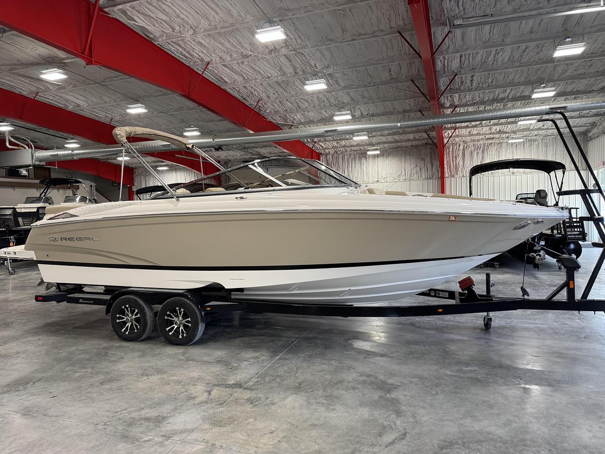 Used 2012 Regal 2700
