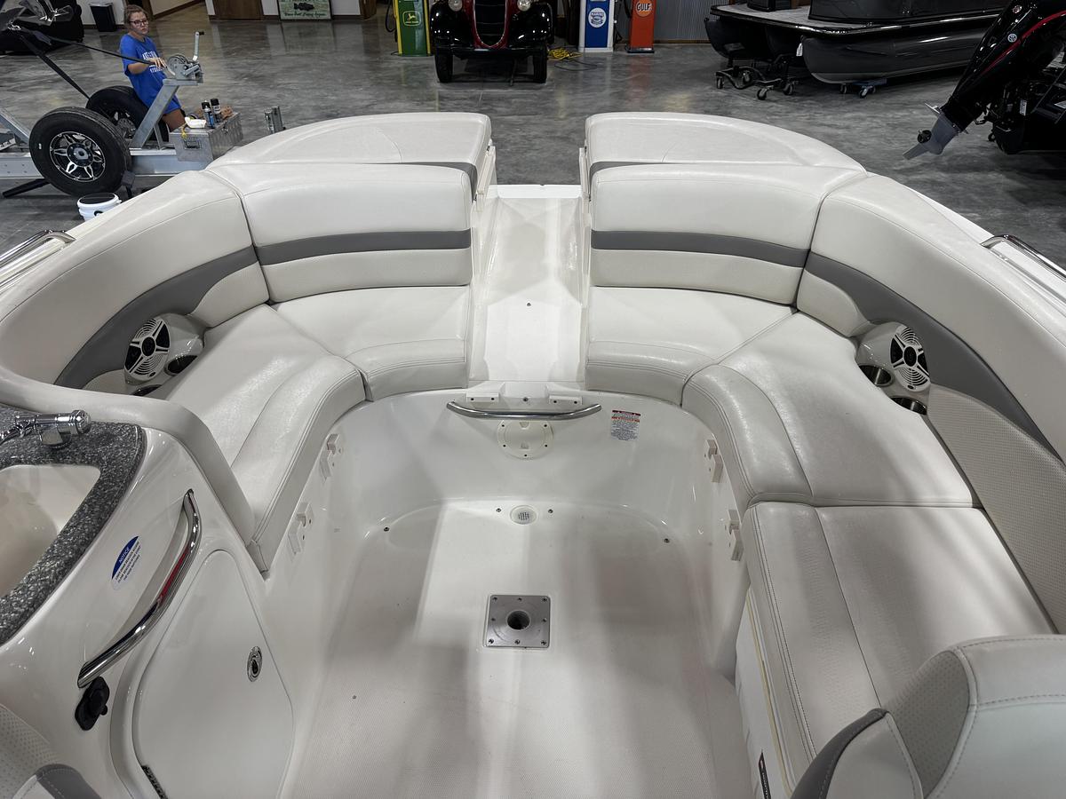 Used 2009 Chaparral 256 SSI