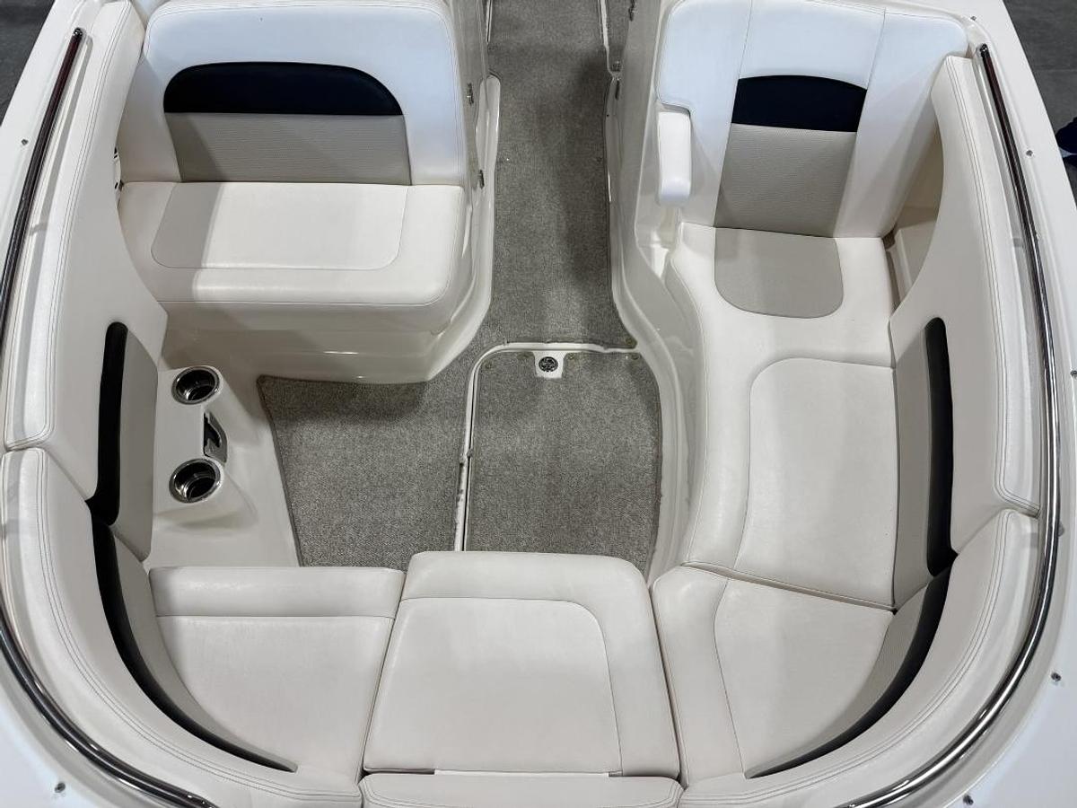 Used 2009 Chaparral 284 Sunesta