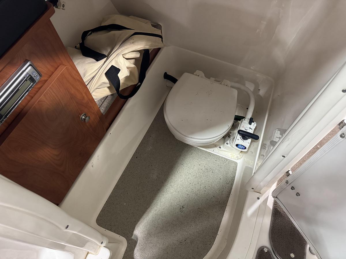 Used 2008 Rinker 296 BR