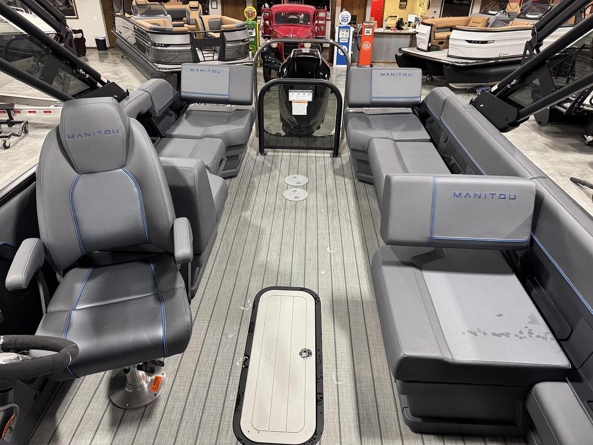 2025 Manitou 24 Explore