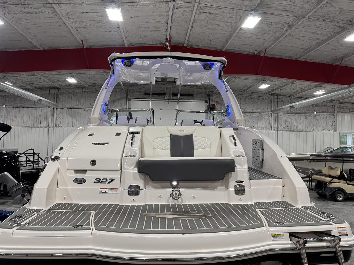 Used 2014 Chaparral 327 SSX