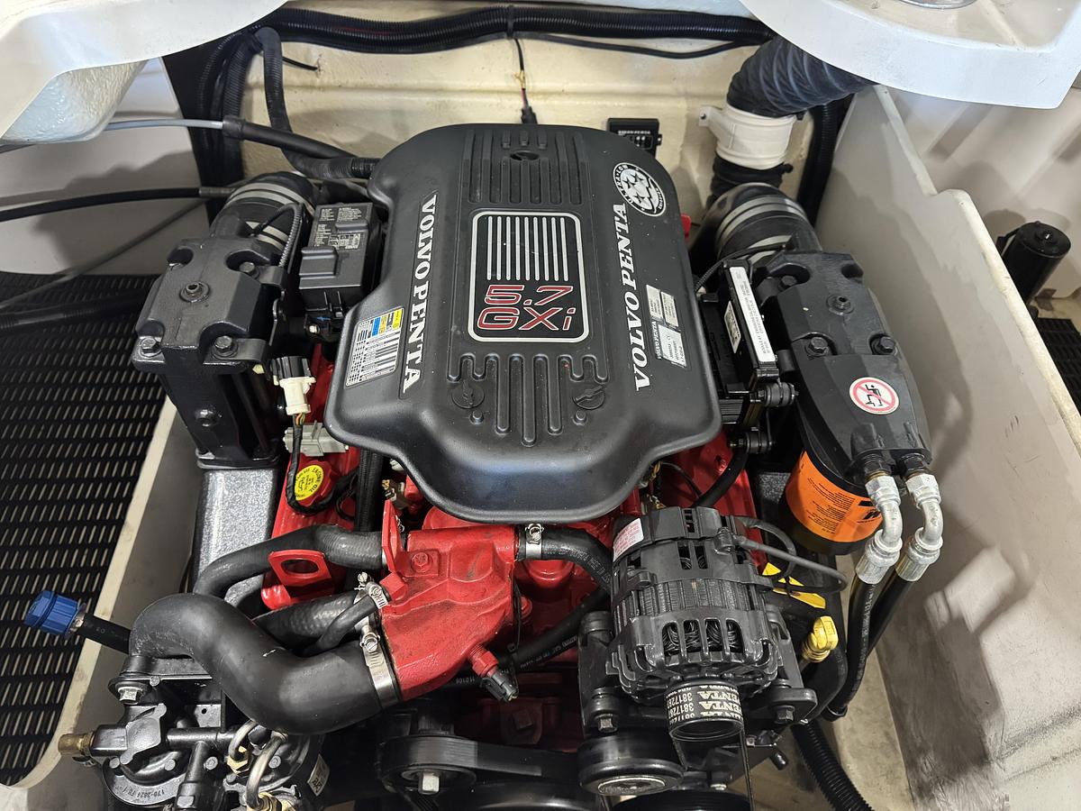 Used 2006 Monterey 234 FS