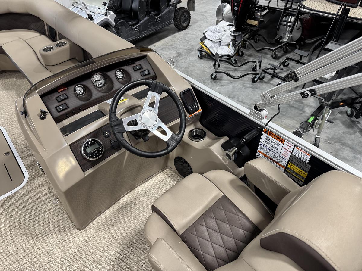 Used 2019 Bennington SX 25