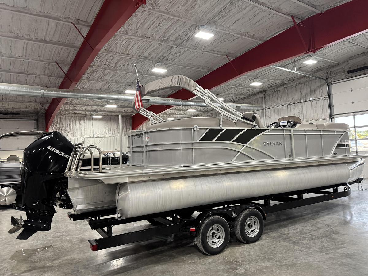 Used 2022 Sylvan L-5