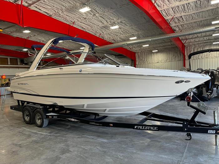 Used 2009 Regal 2700 Bowrider