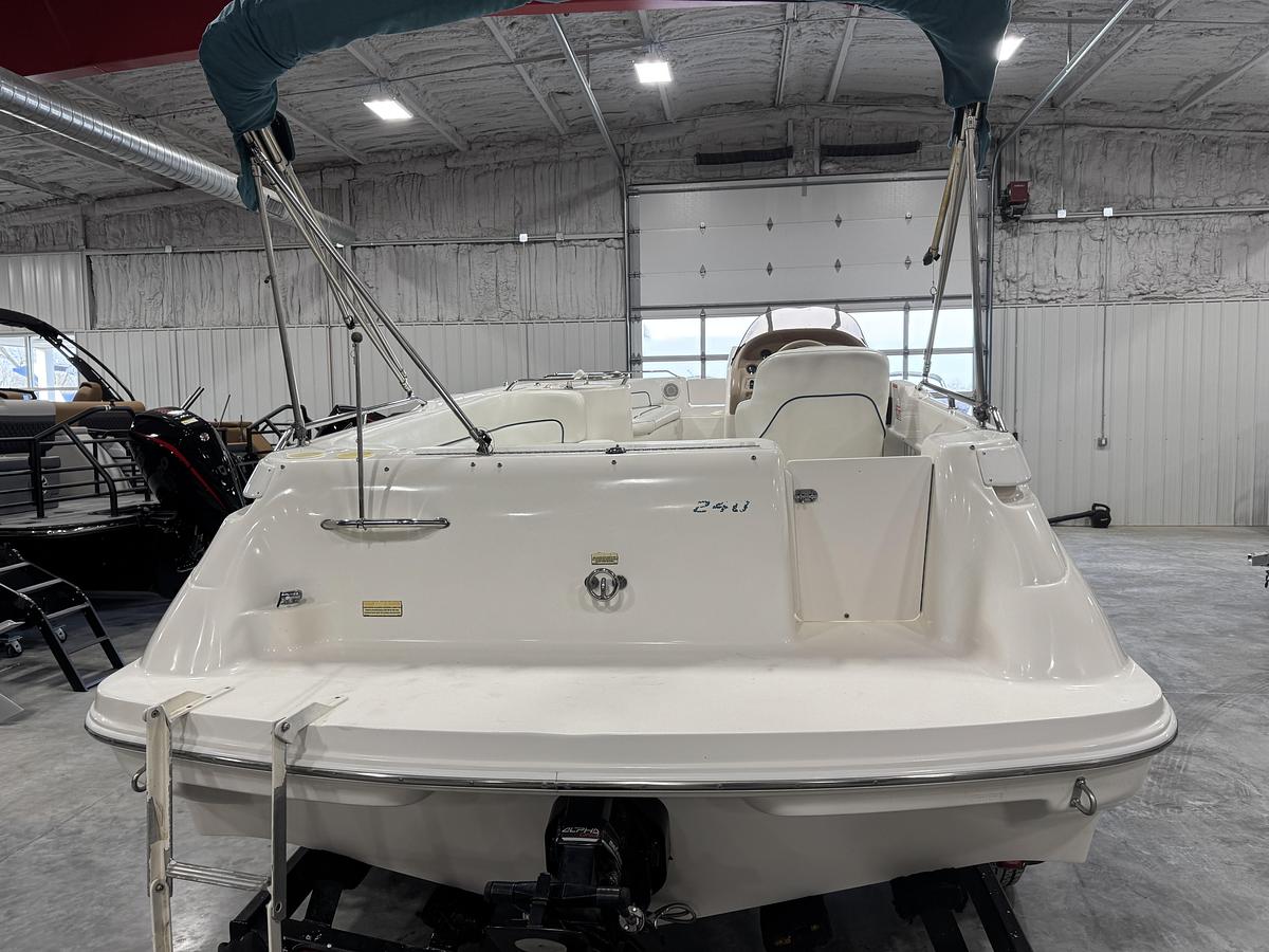 Used 1998 Sea Ray 240 Sundeck