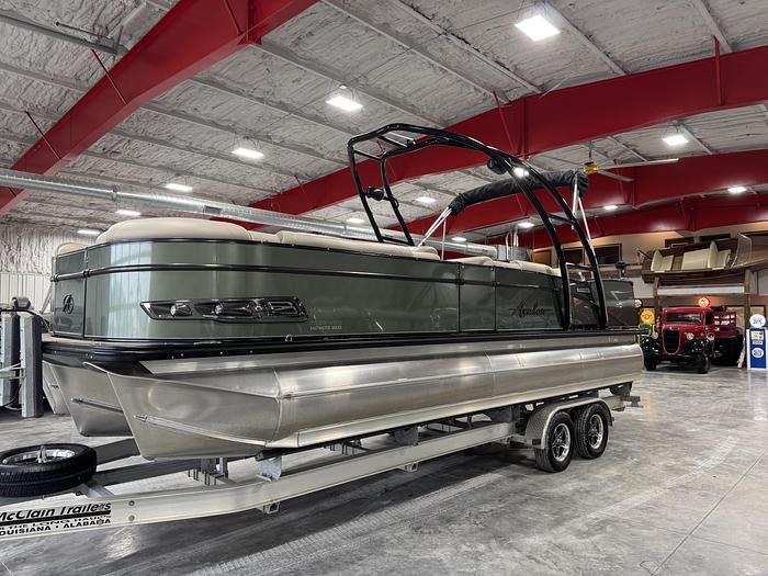 Used 2022 Avalon Catalina 2585