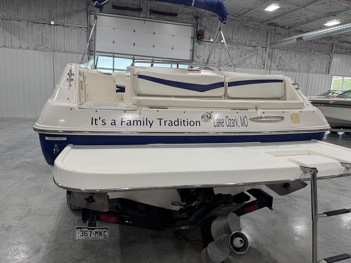Used 2004 Rinker 282 BR