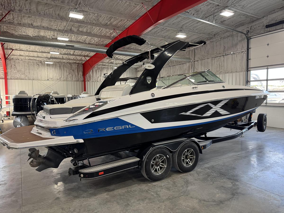 Used 2013 Regal 27 Fasdeck