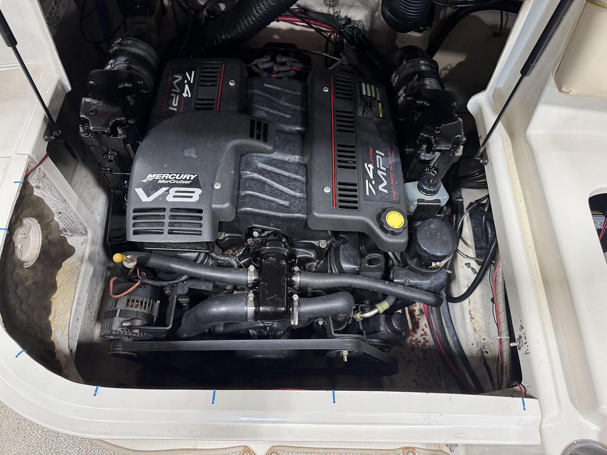 Used 2001 Sea Ray 240 Sundeck