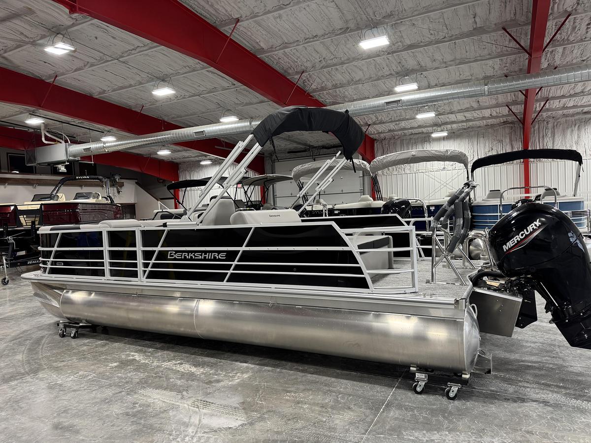 2026 Berkshire 24 UL LE