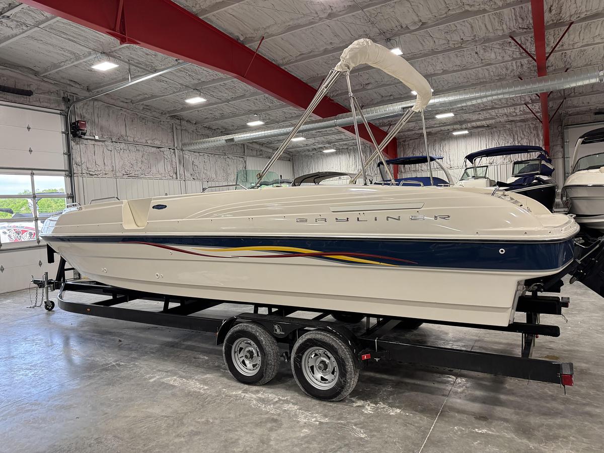 Used 2001 Bayliner 26 Rendevouz