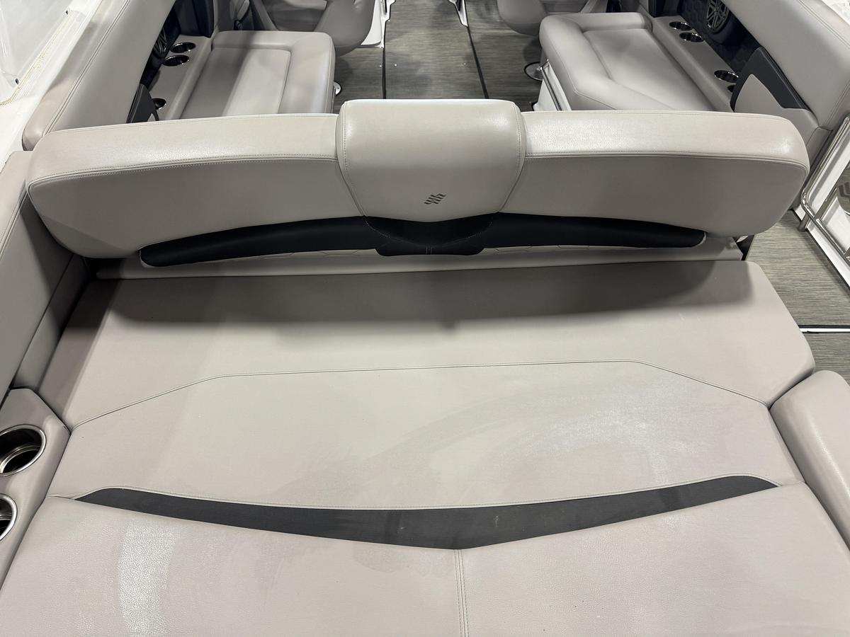 Used 2023 Four Winns HD-8