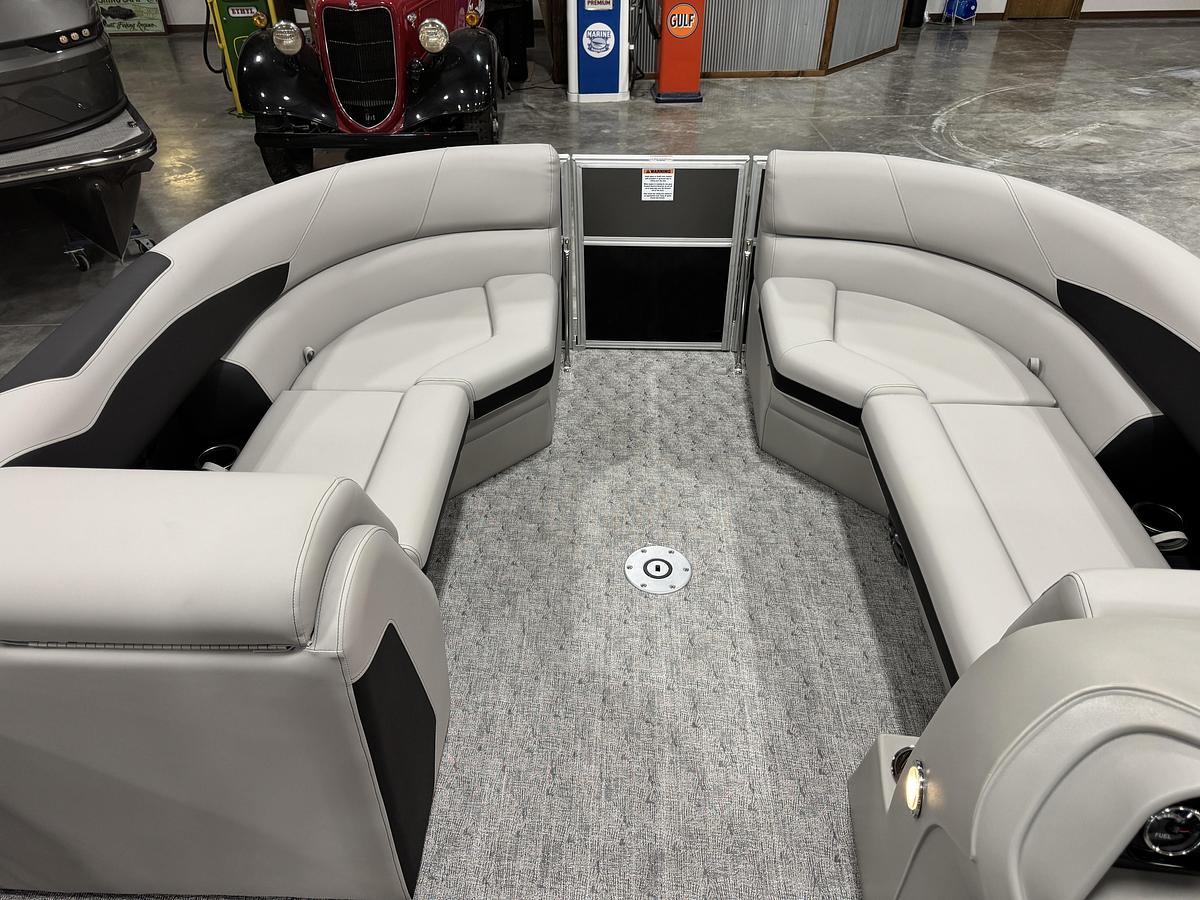 2026 Berkshire 24 UL LE