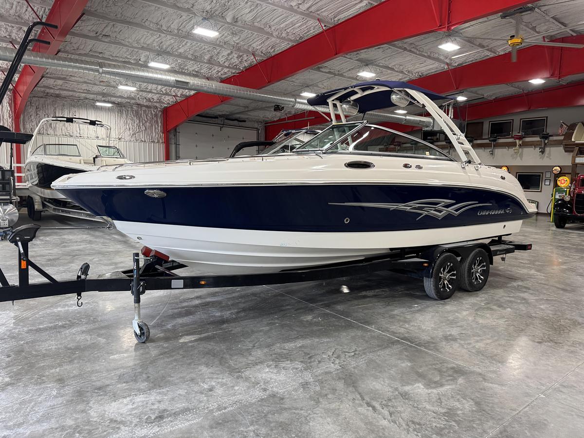 Used 2009 Chaparral 256 SSI