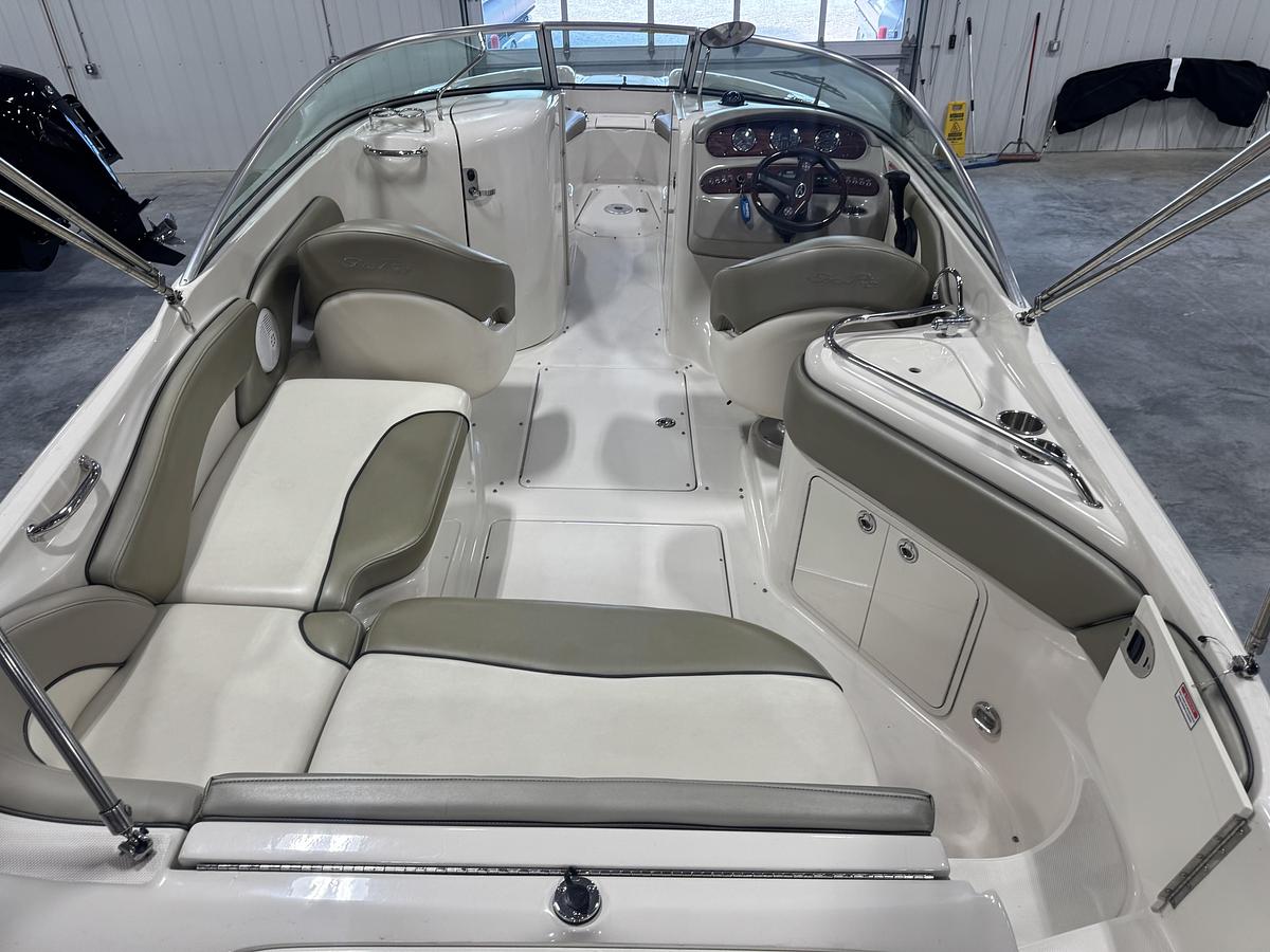 Used 2005 Sea Ray 240 Sundeck
