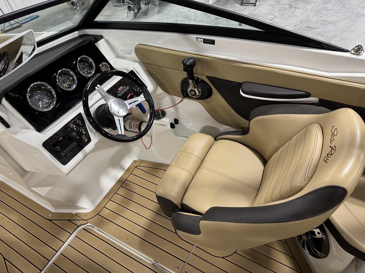 Used 2019 Sea Ray SPX 210