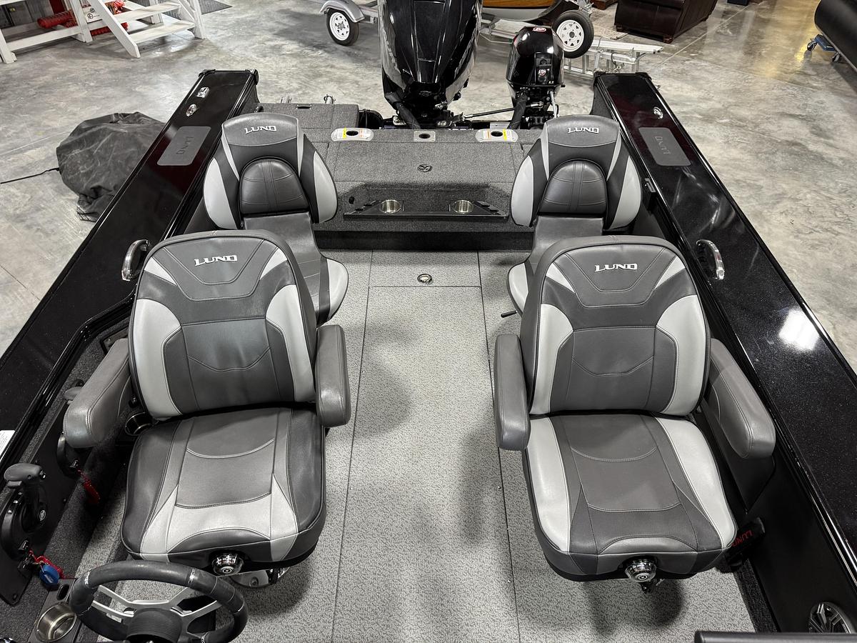 Used 2024 Lund 2075 Pro Vee