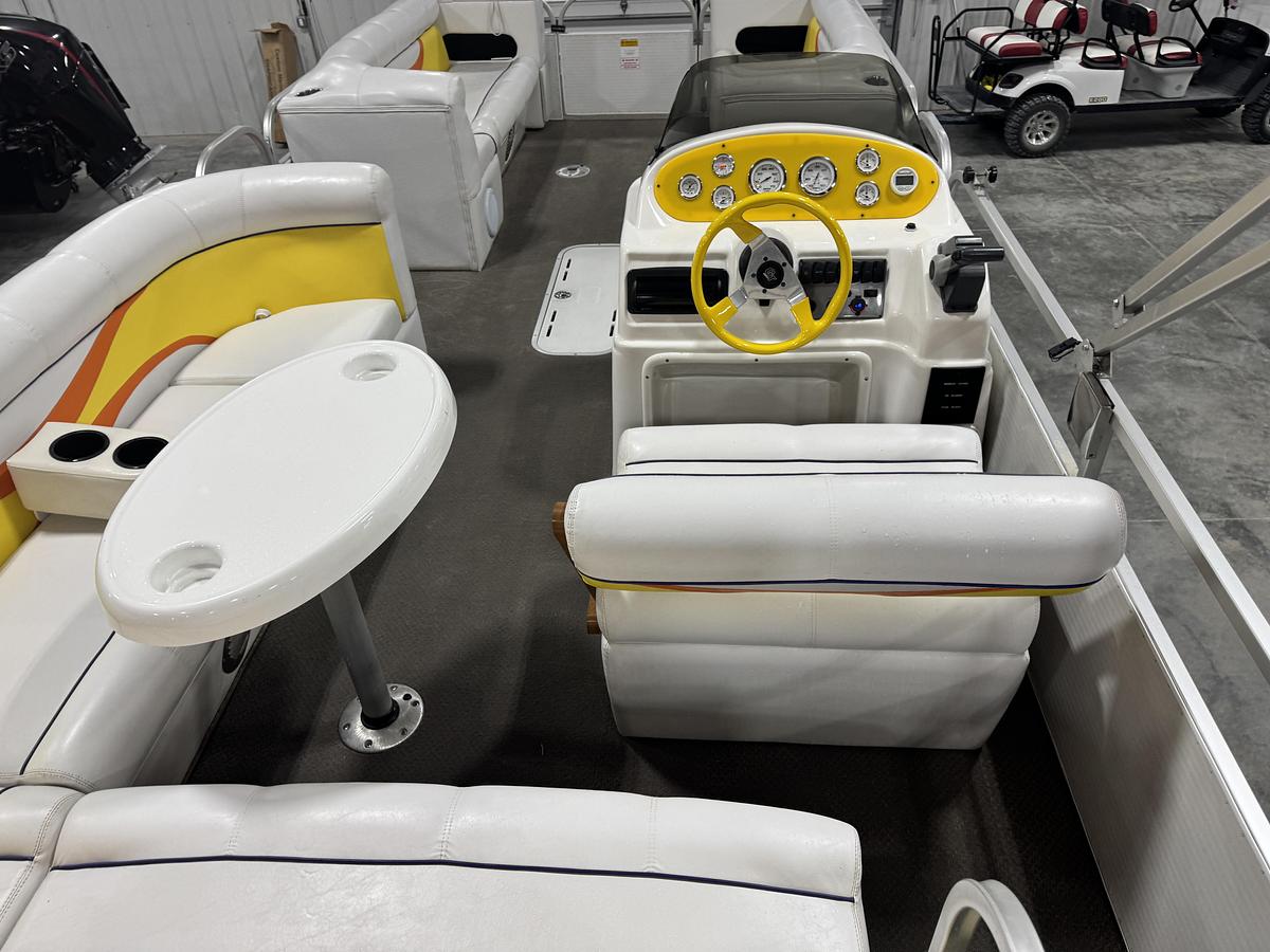 Used 2007 PlayCraft 2400 Clipper