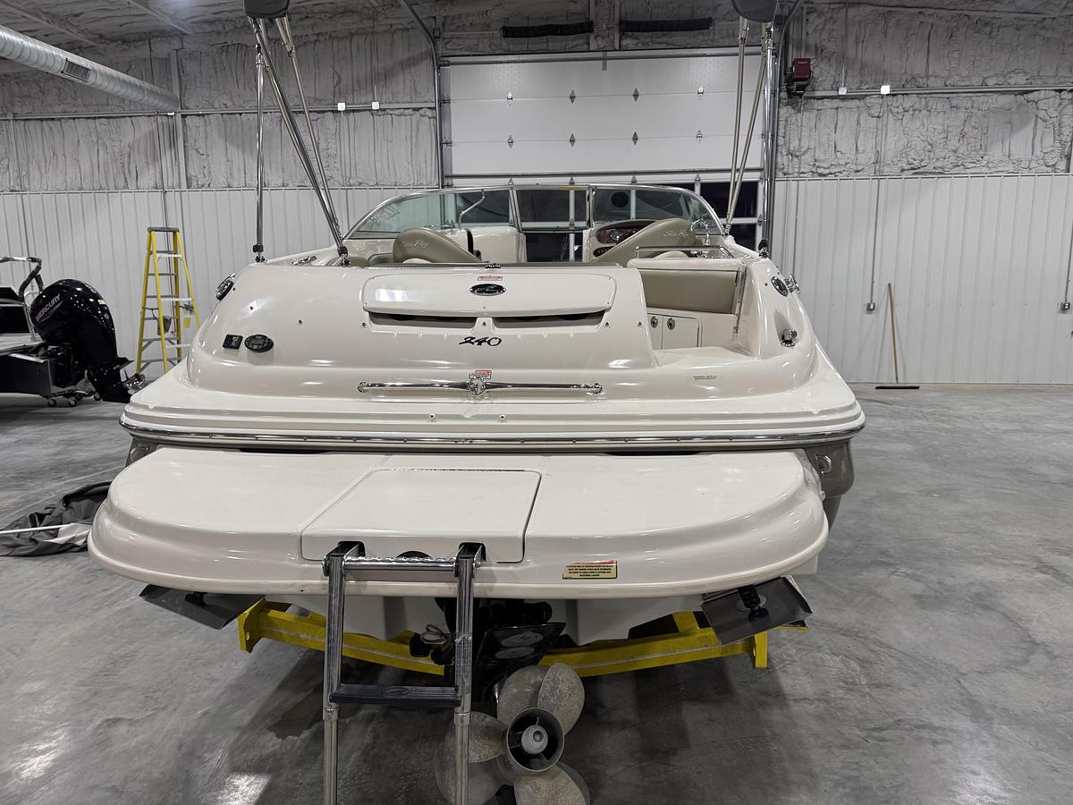 Used 2005 Sea Ray 240 Sundeck