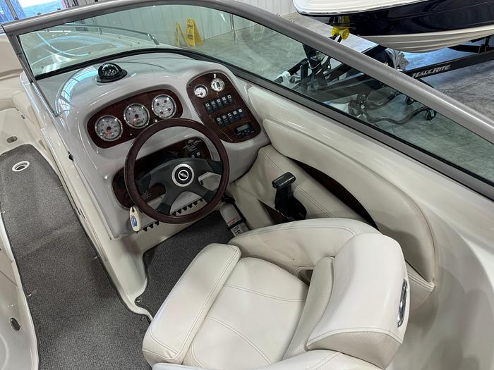 Used 2007 Chaparral 256 SSi