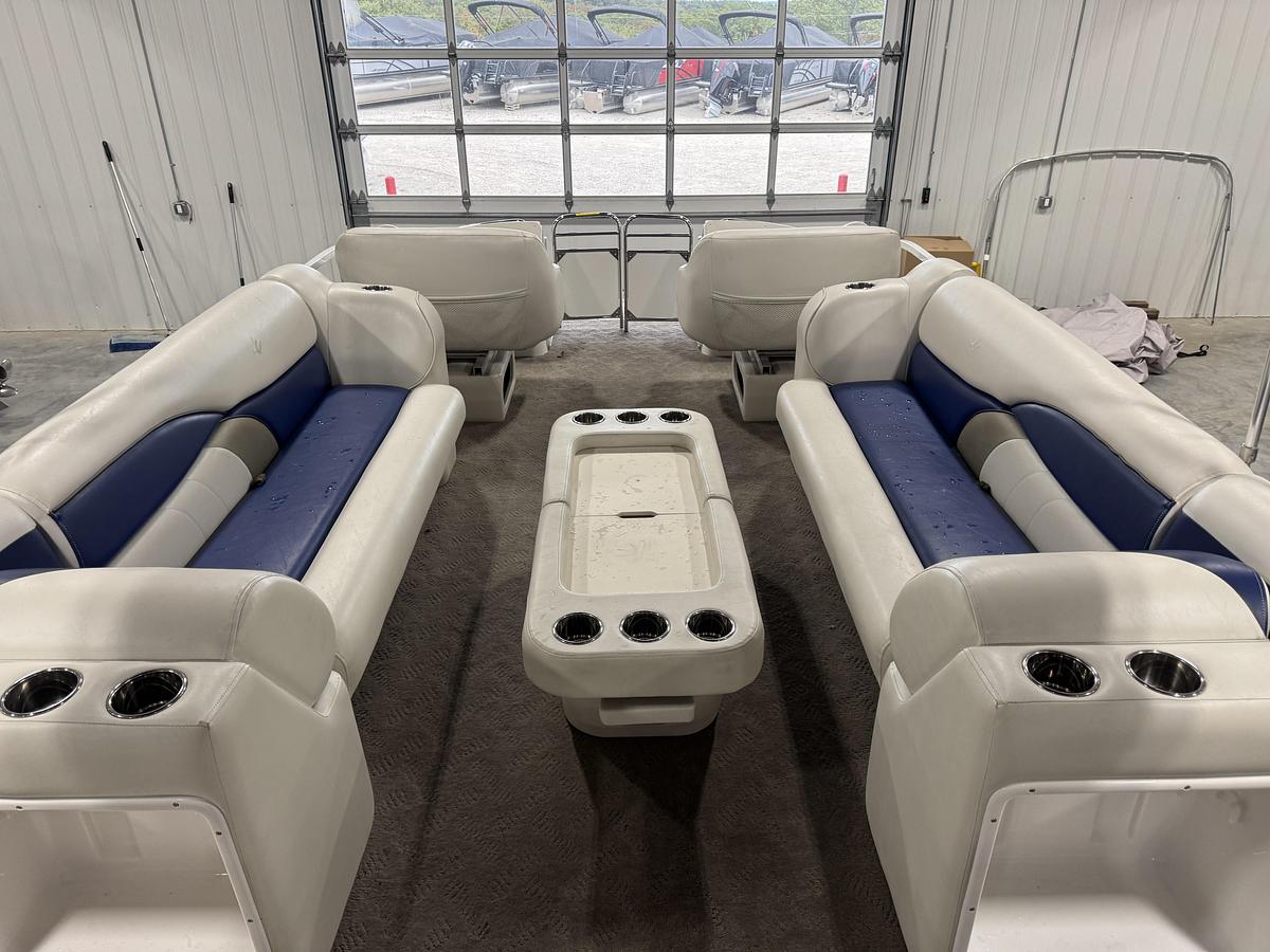 Used 2008 JC TriToon 306