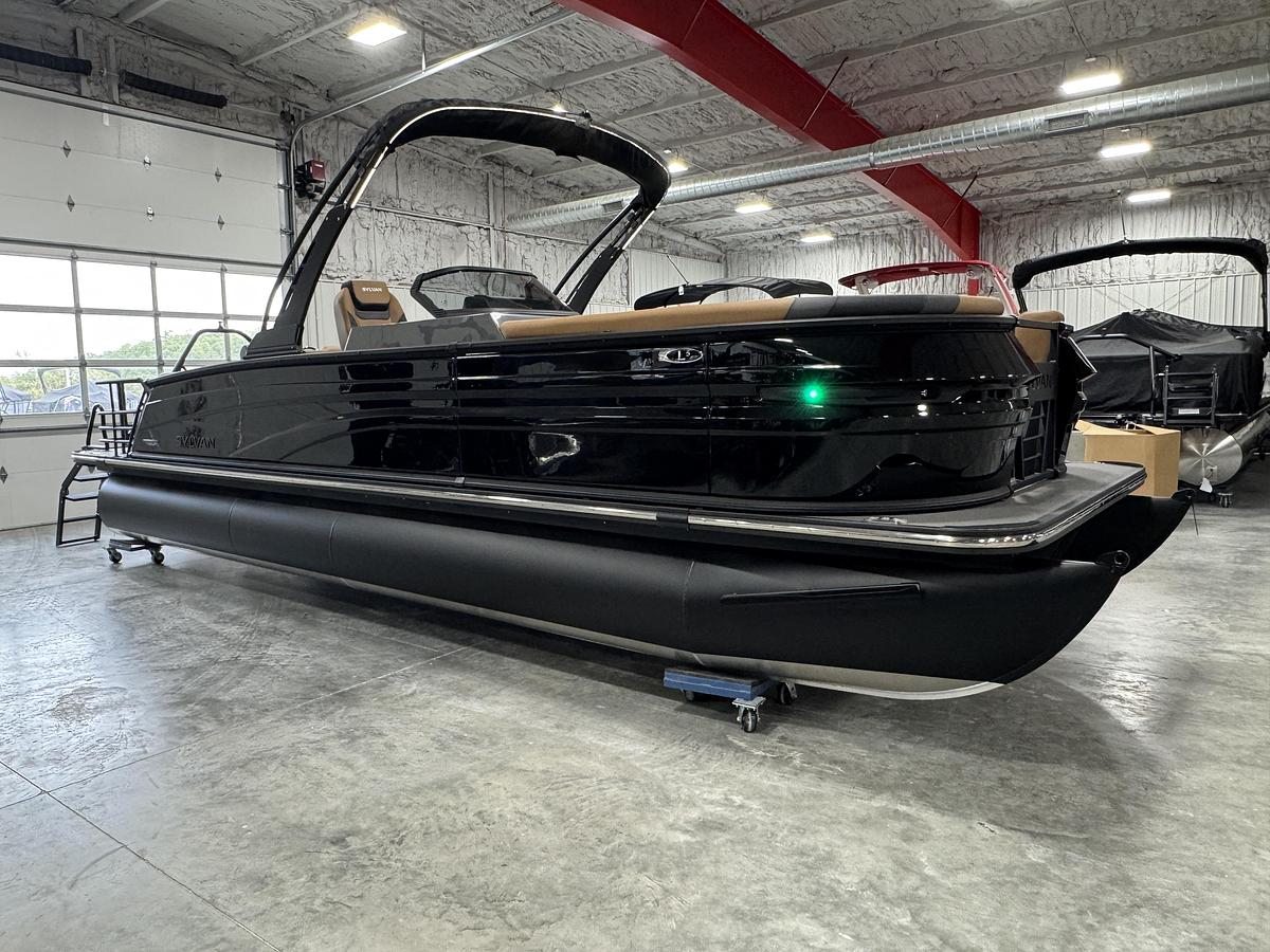 2027 Sylvan L-5 Platinum