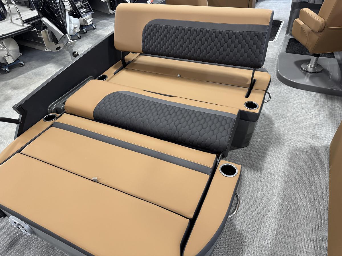 2026 Sylvan L-5 Platinum