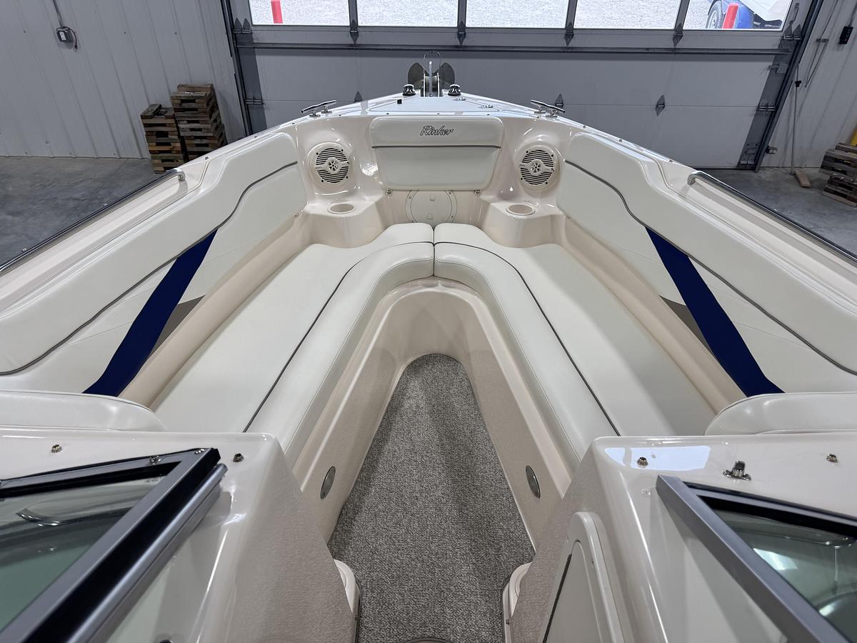 Used 2004 Rinker 282 BR