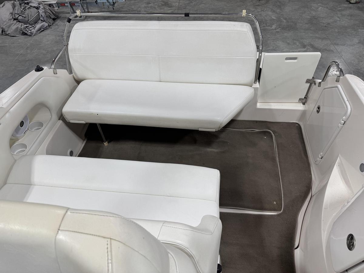 Used 2005 Regal 2665 Commodore