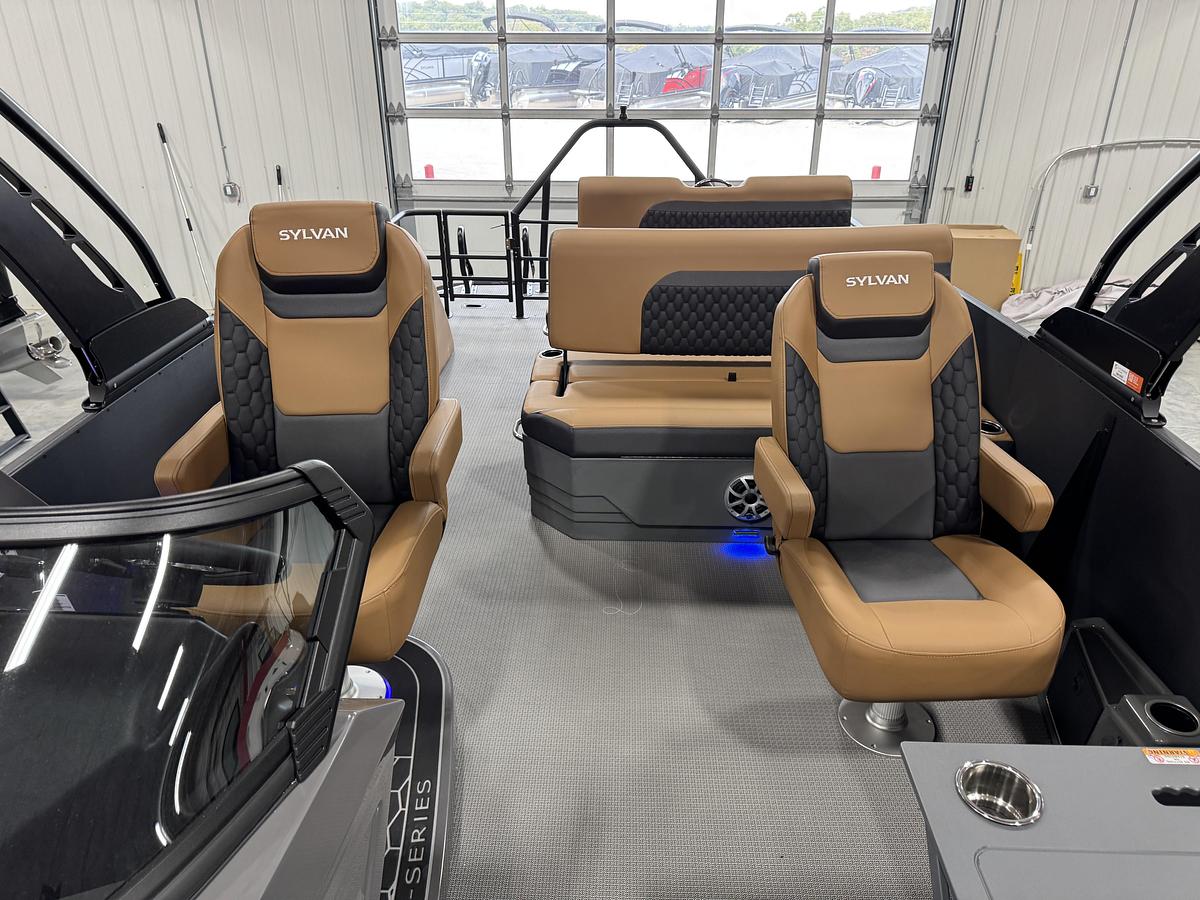 2027 Sylvan L-5 Platinum