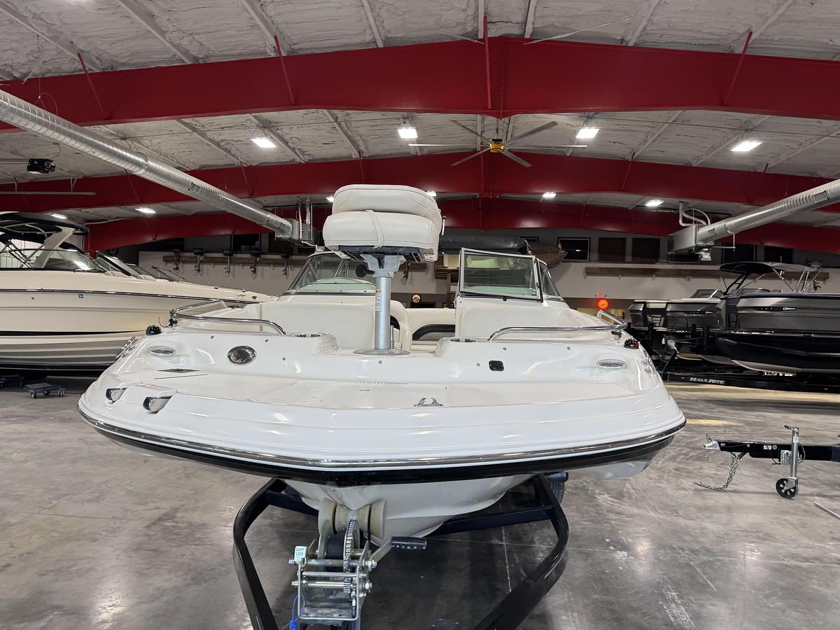 Used 2011 Hurricane 217 SD