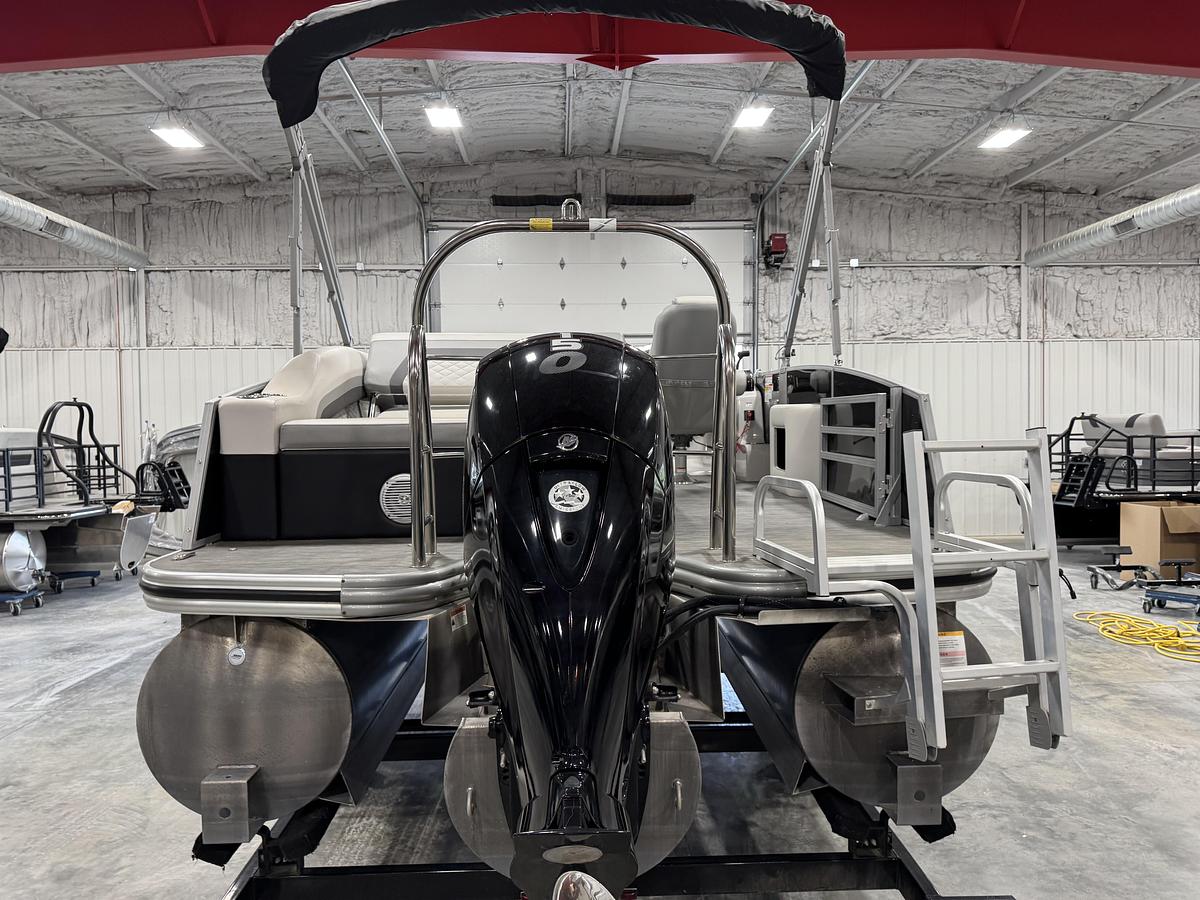 Used 2022 Lowe 210 SS