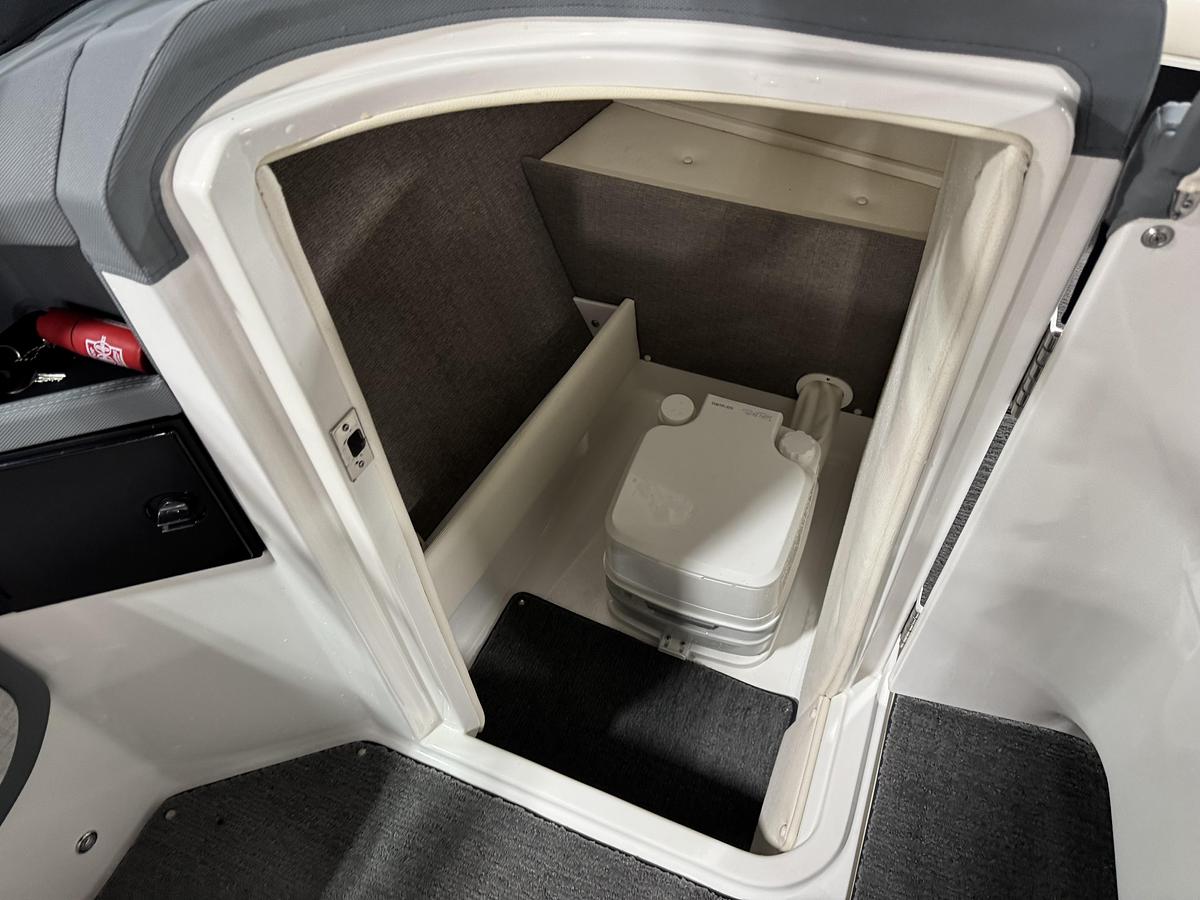 Used 2018 Cobalt R-5 Surf