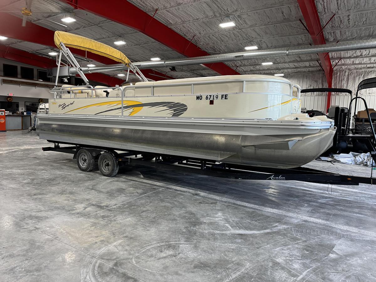 Used 2005 Bennington 2575 RL