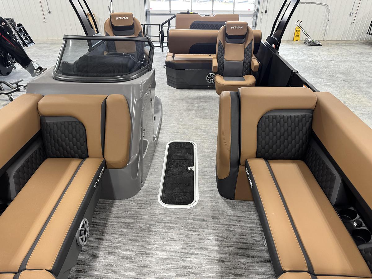 2026 Sylvan L-5 Platinum