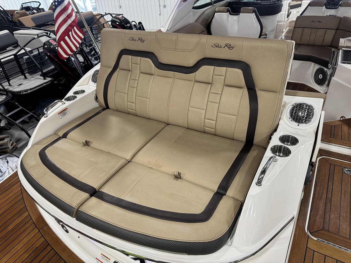 Used 2016 Sea Ray 350 SLX